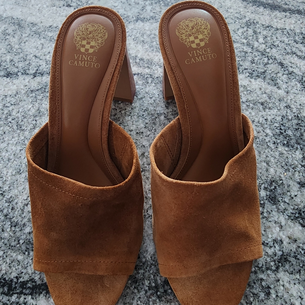 Vince Camuto Women's Tan Suede Heels